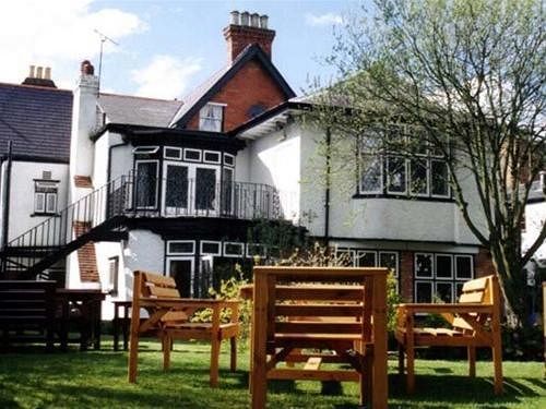 The Tudor Court Hotel Solihull Extérieur photo
